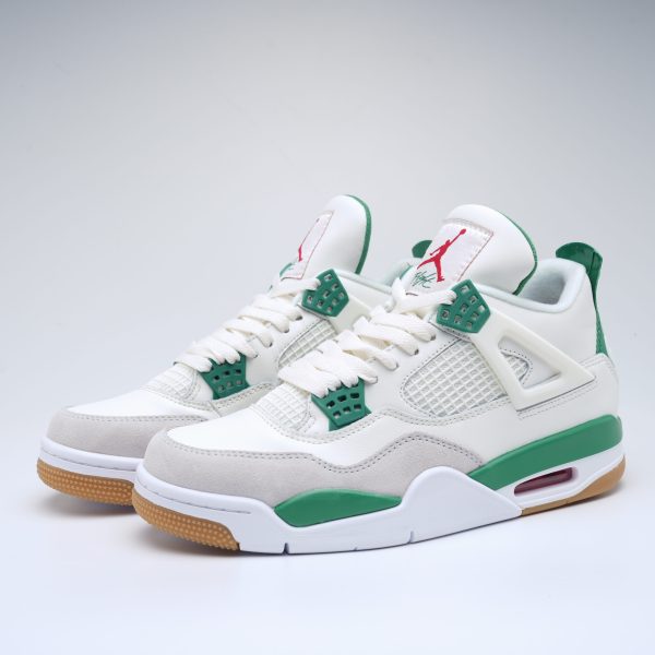 Air Jordan4 Retro SB Pine Green Midweek Heat