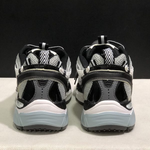 13·5-scaled-1.jpg OFF-WHITE Be Right Back
