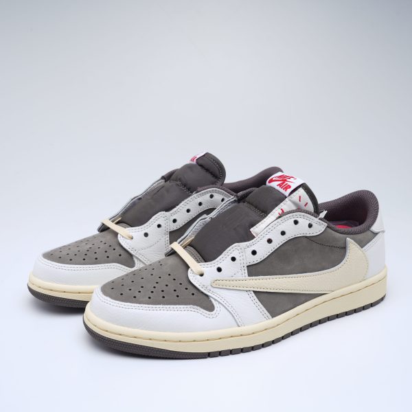 Travis Scott x Air Jordan 1 Low OG SP "Sail and Ridgerock