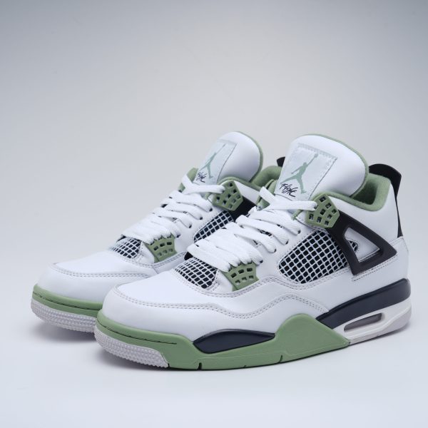 Air Jordan Women's Air Jordan 4 Retro 'Seafoam'