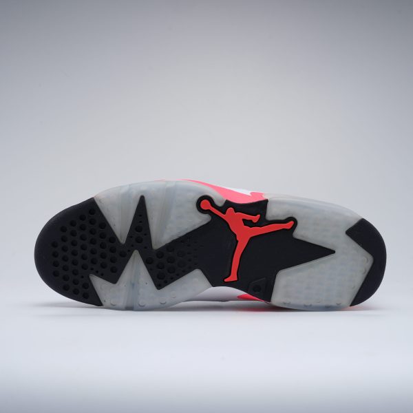 Jordan 6 Retro Bulls 2010